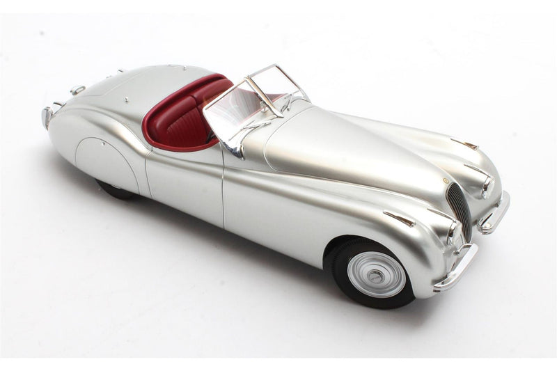 Jaguar XK120 OTS 1948 - silver 1:18