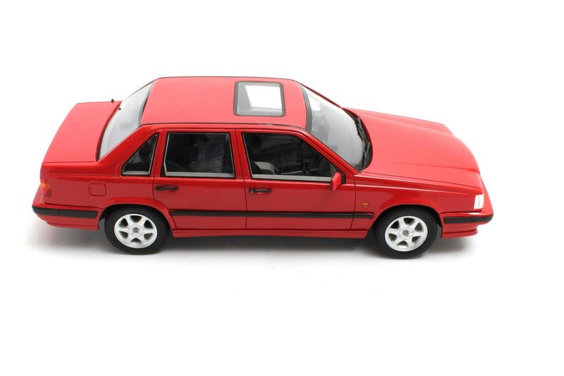 Volvo 850 GLT (1991-1994) - signal red 1:18