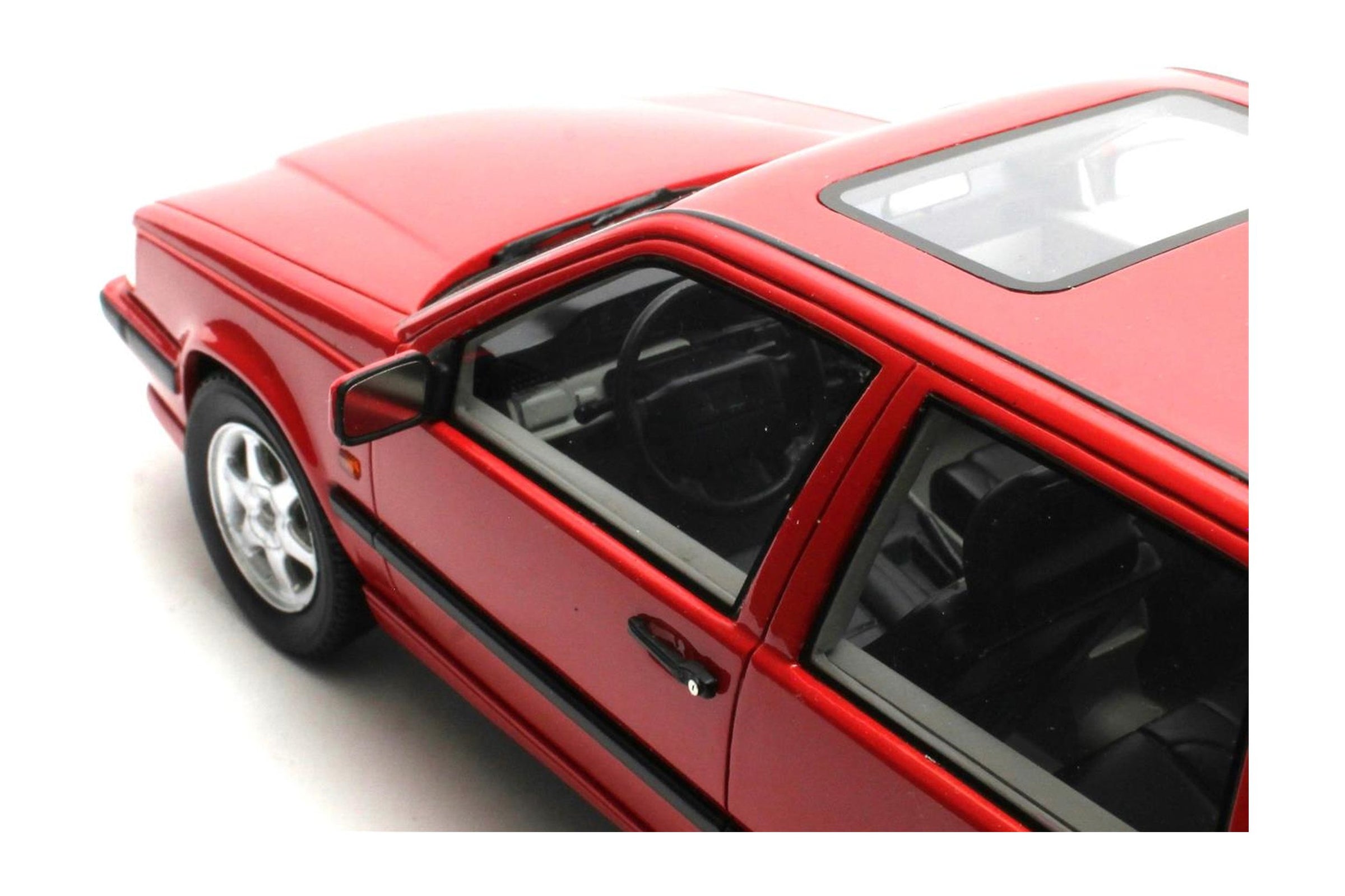 Volvo 850 GLT (1991-1994) - signal red 1:18 – Thomas Langejürgen