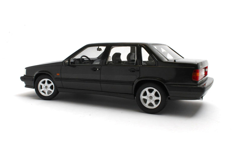 Volvo 850 GLT (1991-1994) - dark grey metallic 1:18