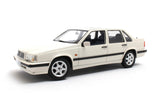 Volvo 850 GLT (1991-1994) - white 1:18