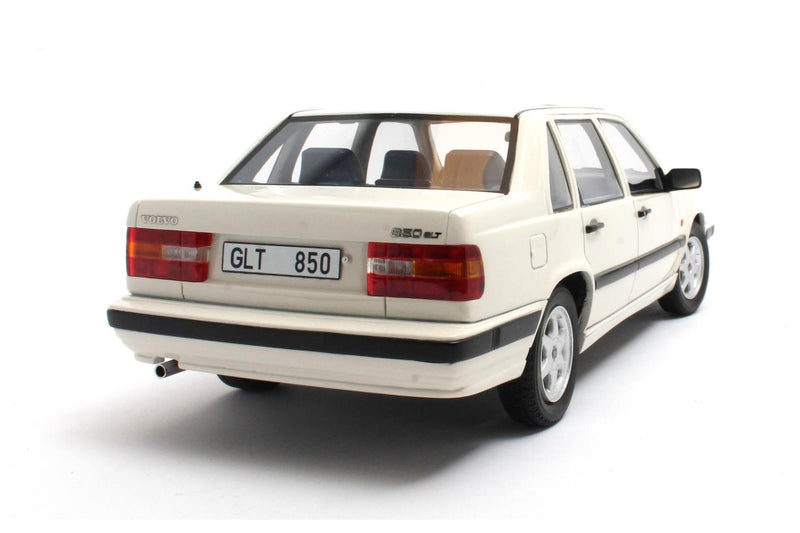 Volvo 850 GLT (1991-1994) - white 1:18