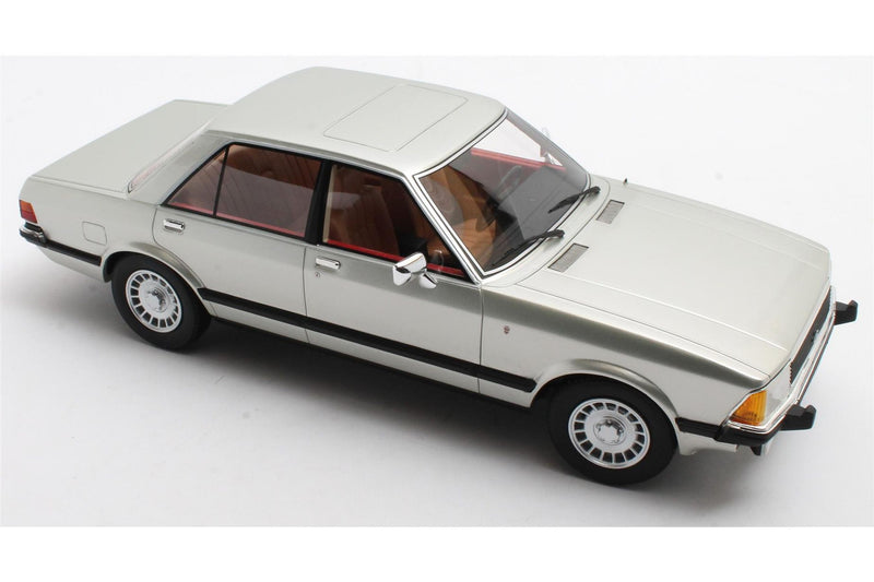Ford Granada 2.8 Ghia (1978) - silver met. 1:18