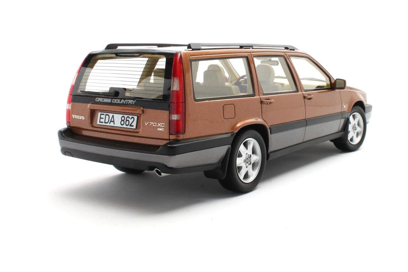 Volvo V70 XC Cross Country (1996-1999) - sandstone pearl 1:18