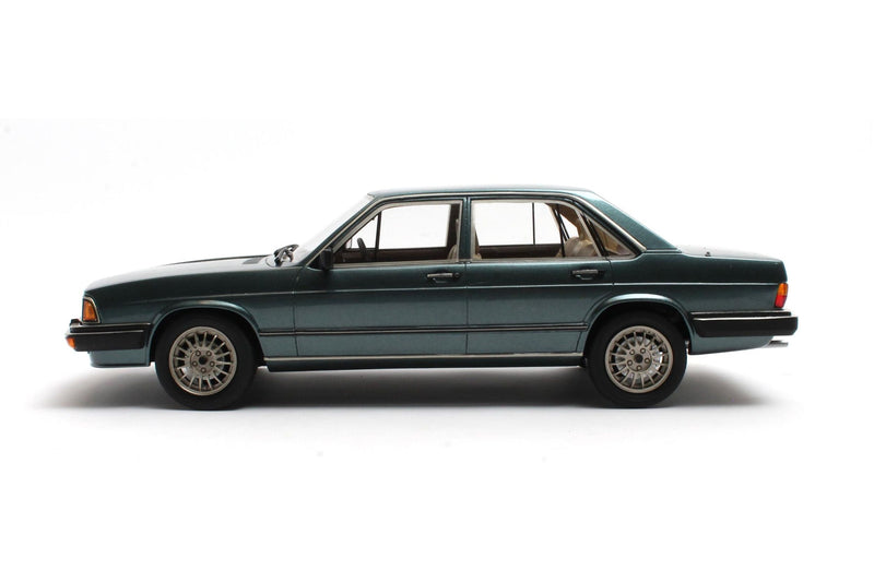 Audi 200 5T typ 43 1980 - blue metallic 1:18