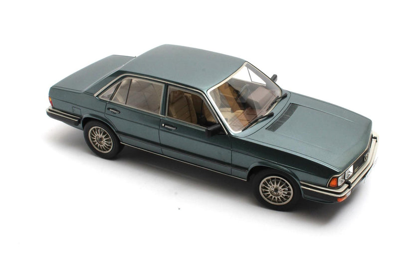 Audi 200 5T typ 43 1980 - blue metallic 1:18