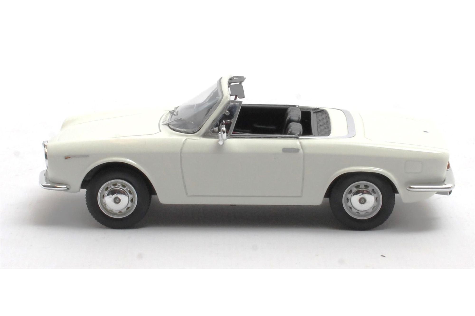Alfa Romeo Giulia GT Spider Prototipo (105.03#00002) 1963 - white