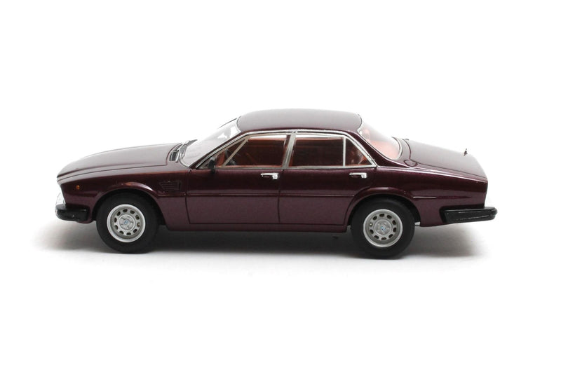 DeTomaso Deauville Series 2 1978 - dark red 1:43