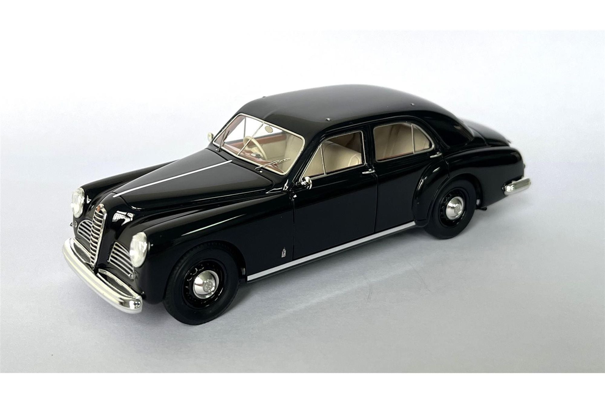Modellino Auto Alfa Romeo 6C 2500 Turismo Berlina 1950 Scala 1/43 - Matrix MX40102-203 Blu