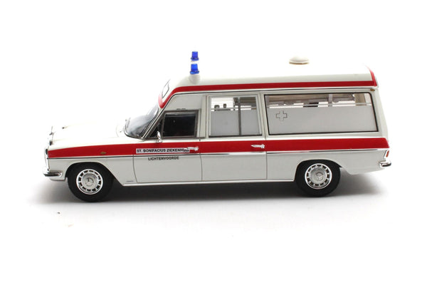 Mercedes-Benz V114 Visser Ambulance  "Westerbaan Dedemsvaart"  (1969-1973) 1:43
