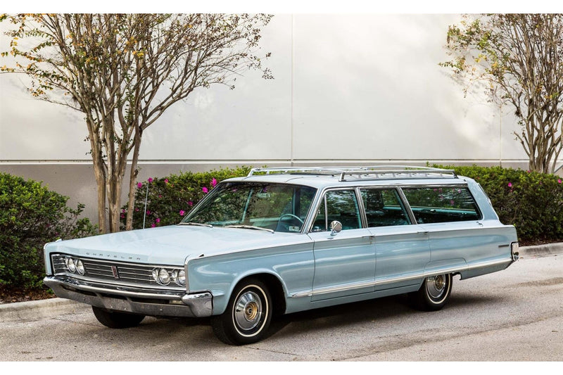 1966 Chrysler Town & Country - crystal blue poly 1:43