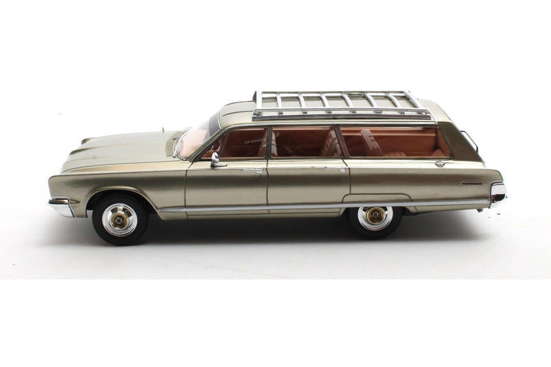 1966 Chrysler Town & Country - haze green poly 1:43