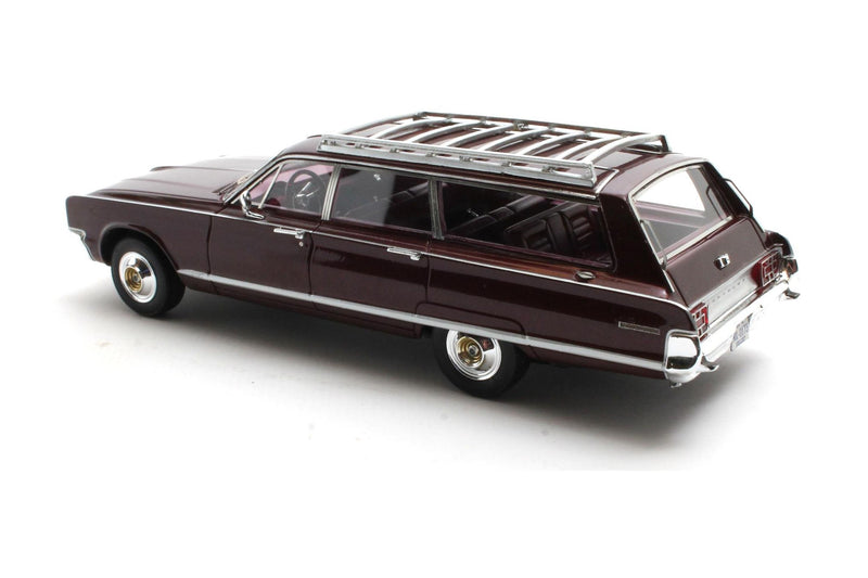 1966 Chrysler Town & Country - ruby poly 1:43