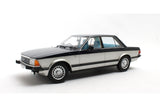 Ford Granada  2.8 Ghia "Sapphire" (1979) - blue/silver 1:18