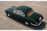 Jaguar 420 (1966-1969) - racing green 1:18