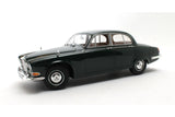 Jaguar 420 (1966-1969) - racing green 1:18