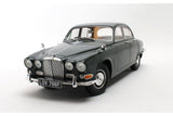 Jaguar 420 (1966-1969) - racing green 1:18