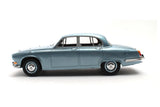 Jaguar 420 (1966-1969) - Opalescent silver blue met. 1:18