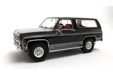 Chevrolet Blazer K5 (1973-1978) - grey/black 1:18