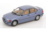 BMW 3er E46 Limousine (1999) - light blue 1:18