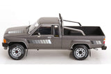 Toyota Hilux Truck Xtra Cab 4x4 (1985) - grey metallic 1:18