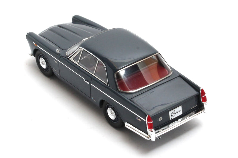 Alfa Romeo 2000S Vignale grau 1:43