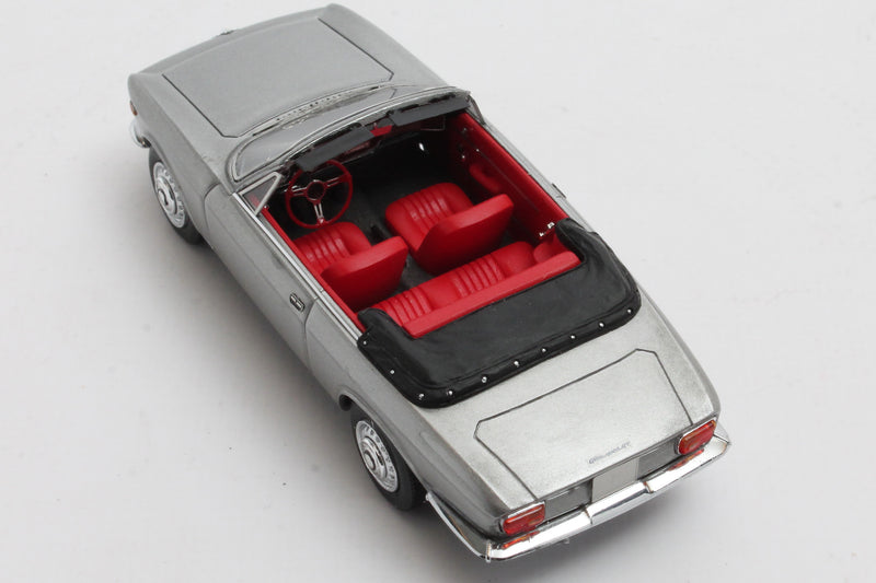 Alfa Romeo Giulia GTC Cabrio silber 1:43