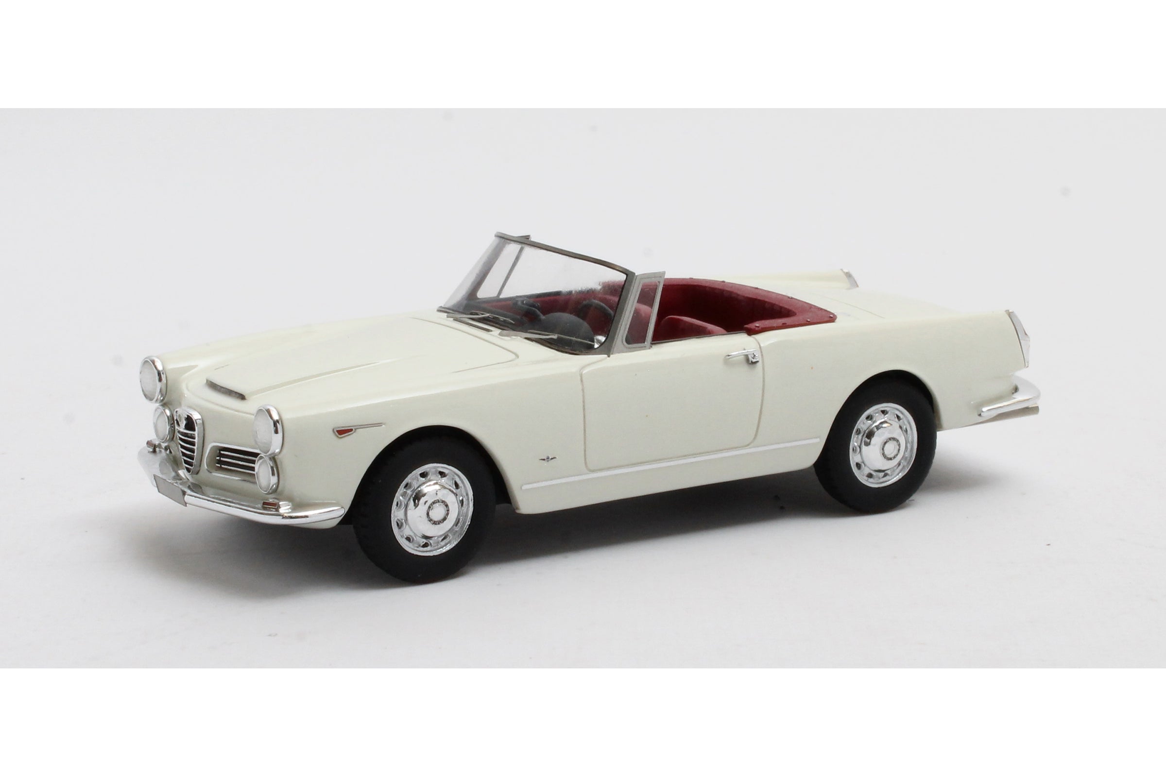Alfa Romeo 2600 spider white 1:43 – Thomas Langejürgen