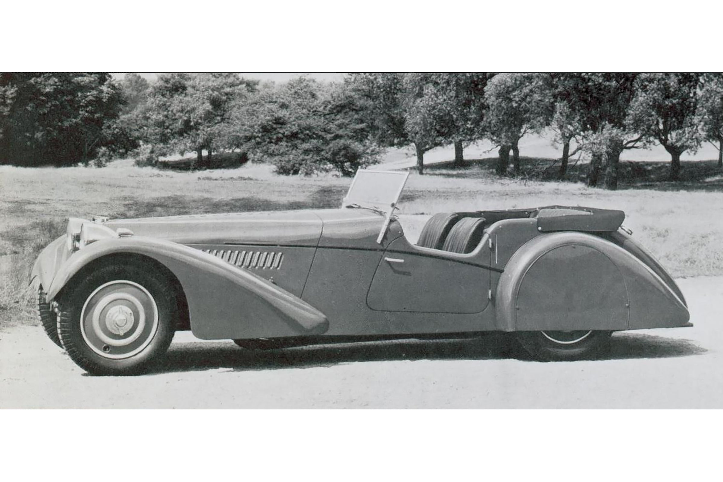 Bugatti T57SC Roadster Vanden Plas (Matrix) 1/43e Bugatti T57SC Roadster Vanden Plas (Matrix) 1/43e