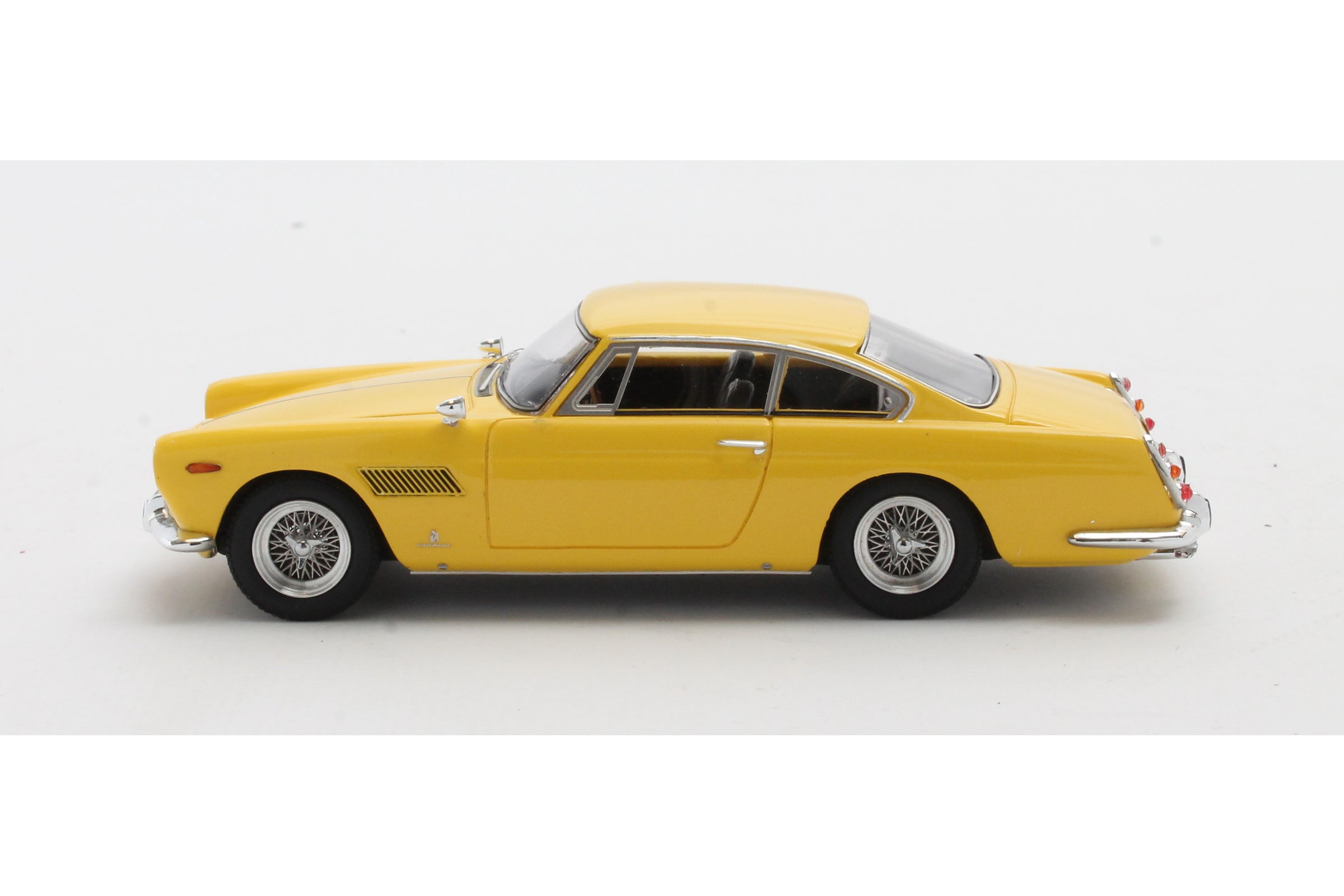 Ferrari 250 GT/E 2+2 Coupe Pininfarina 1960 - yellow 1:43 – Thomas