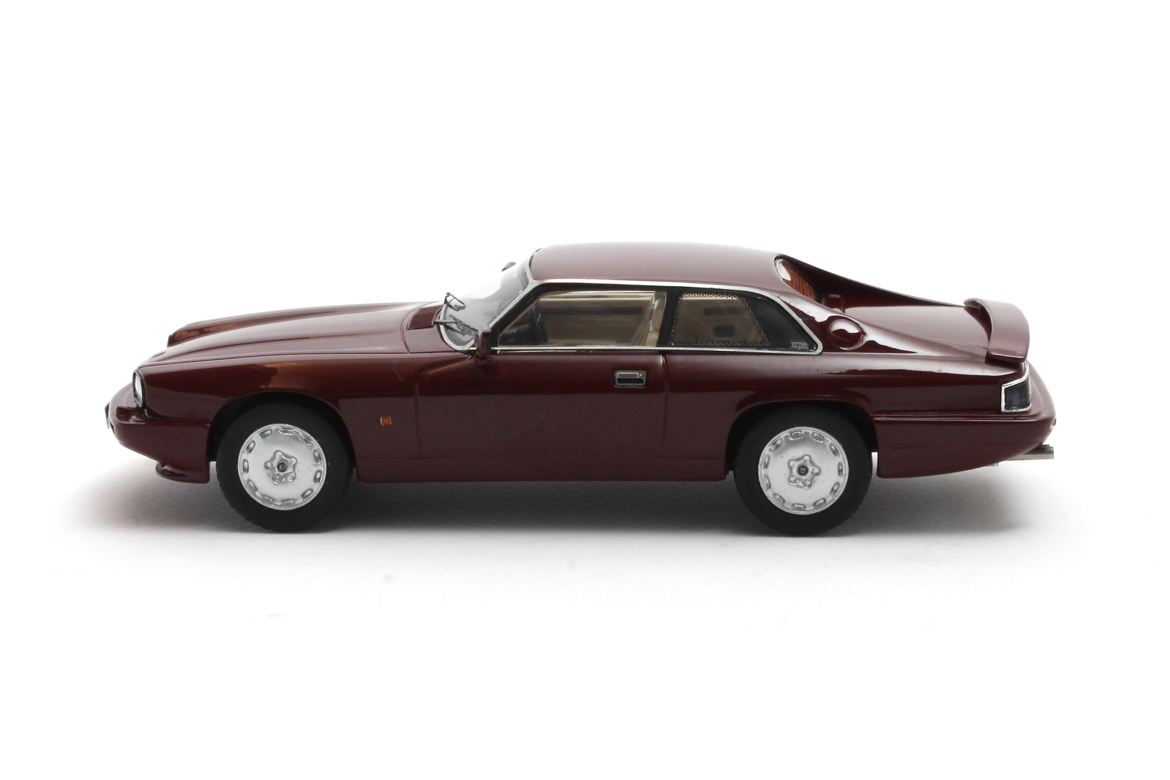 JAGUAR XJR-S 1993 Miniature 1/18 Cult Models CML100-2 - NEUF Résine