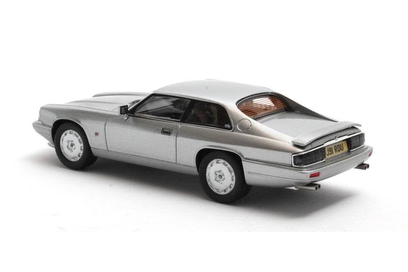 Jaguar XJR-s silver 1:43