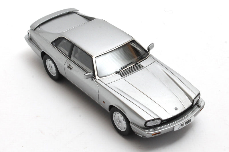 Jaguar XJR-s silver 1:43