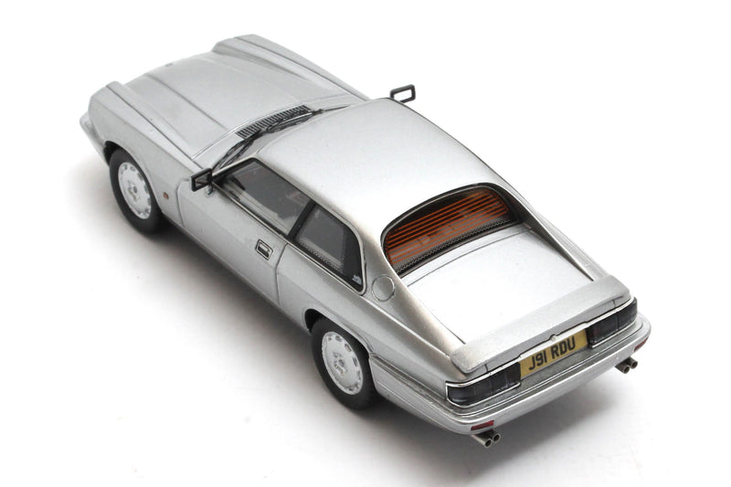 Jaguar XJR-s silver 1:43