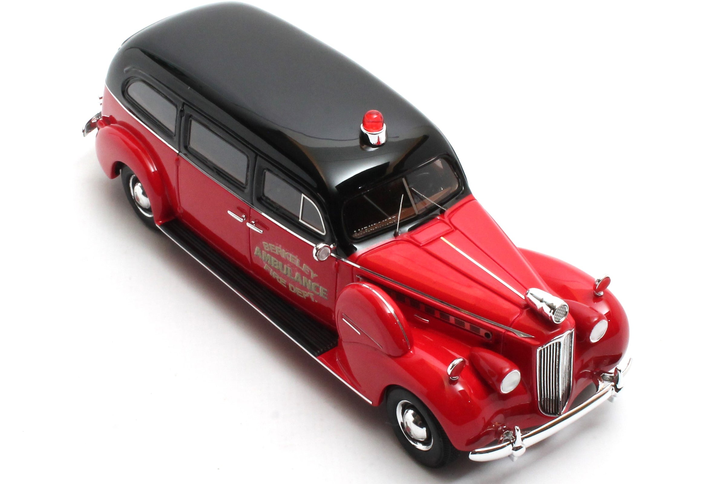 Packard Henney fire dept ambulance red 1:43 – Thomas Langejürgen
