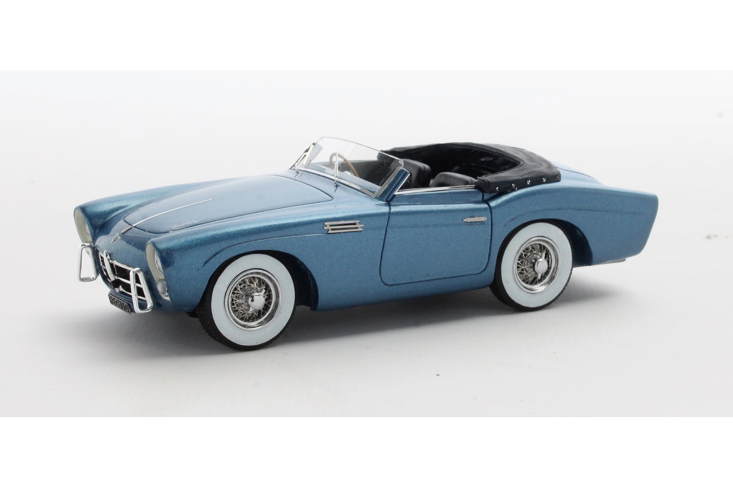 El Kekomóvil: Pegaso Z102 Cabriolet Saoutchik Serie 2 de Matrix Scale