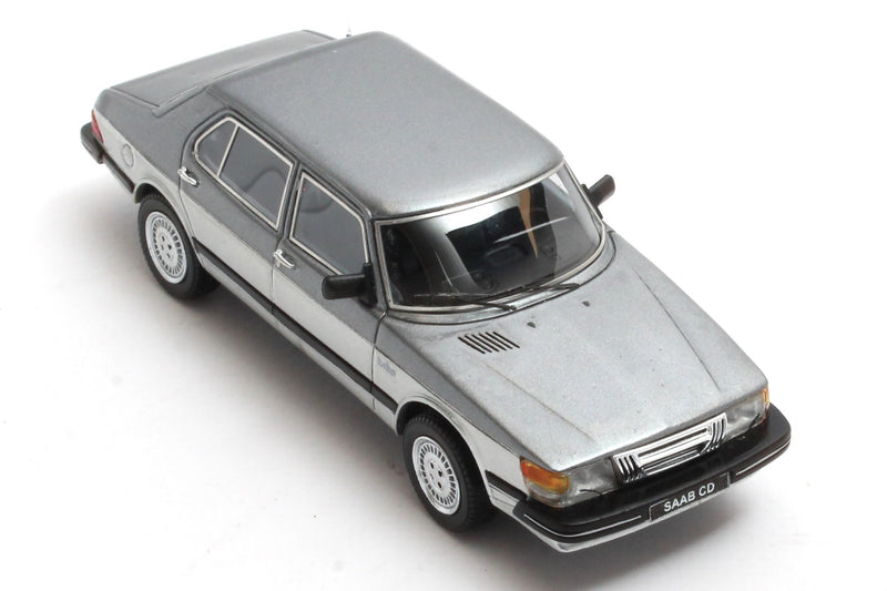 SAAB 9000 TURBO de 1984 gris argenté au 1/18 de Cult Models CML089-1 SAAB 9000 TURBO de 1984 gris argenté au 1/18 de Cult Models CML089-1