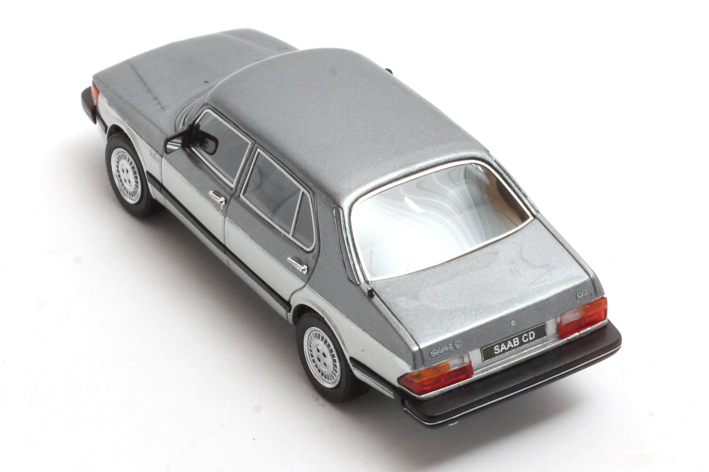 Saab Neo 90 Silver 1985 - Miniature 1/43 - NEO 43673 - Résine - Neuf