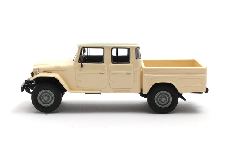 Toyota HJ45 Landcruiser Crew Cab cream 1:43