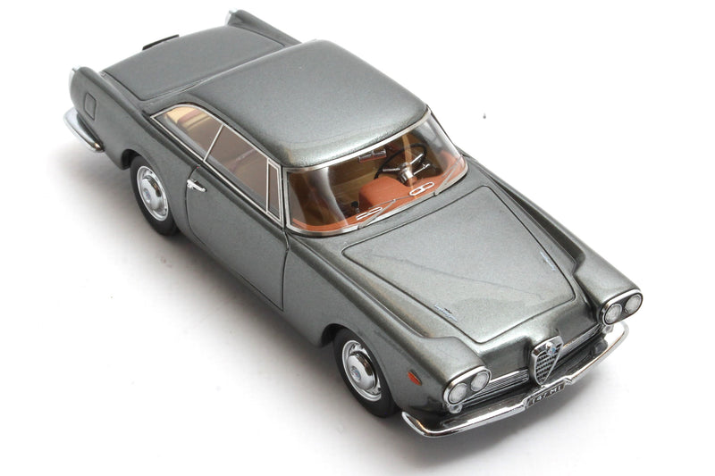 Alfa Romeo 2000 Praho Touring grau 1:43