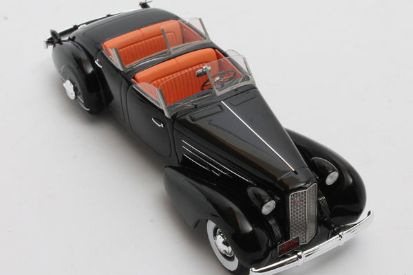 Cadillac V16 DCS Phaeton open schwarz 1:43