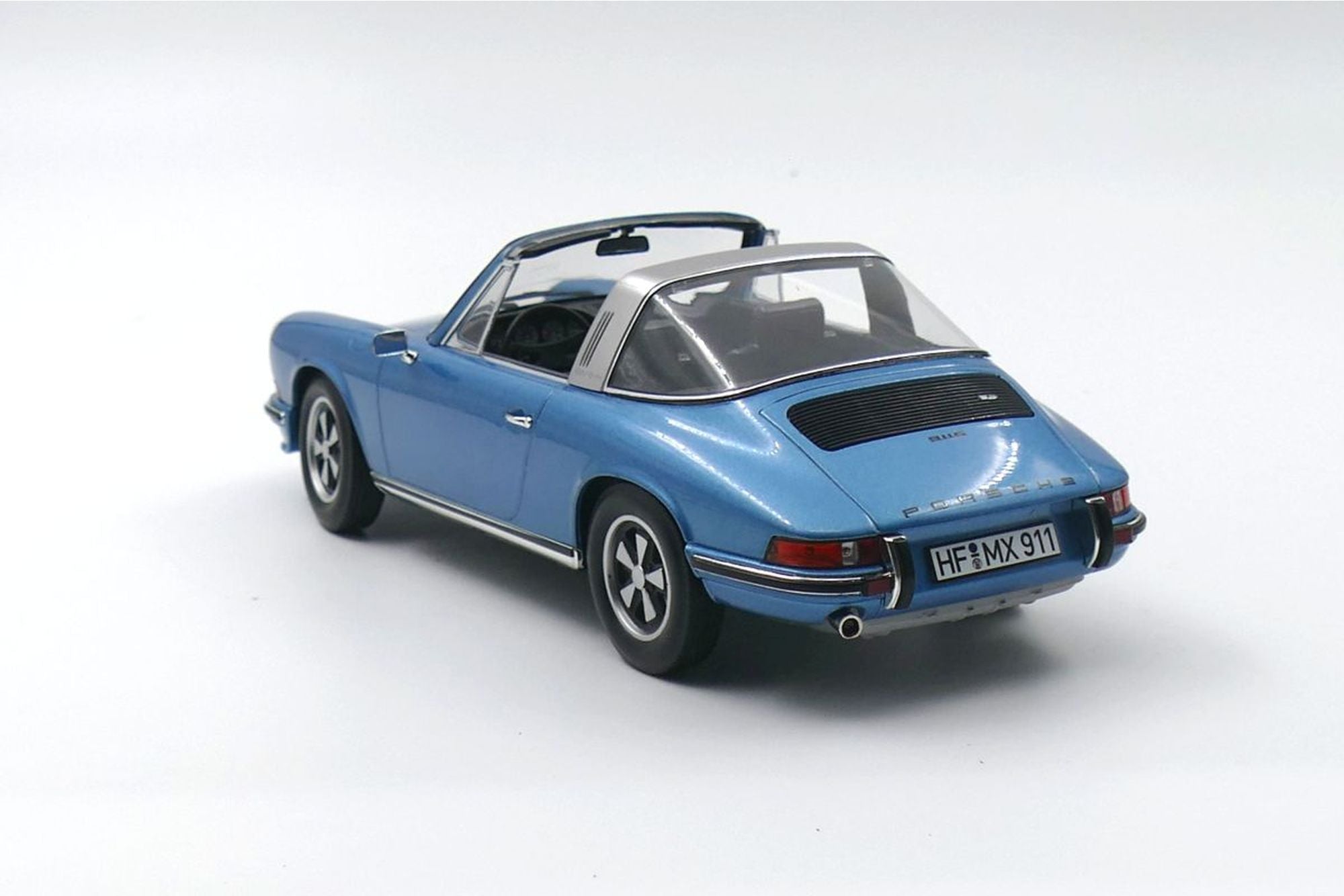 Porsche 911 S 2.4 Targa (1973) - blau met. 1:18 – Thomas