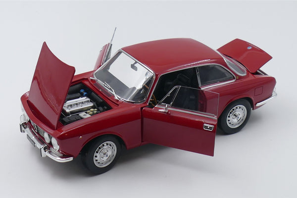 Alfa Romeo 2000 GTV - red 1:18