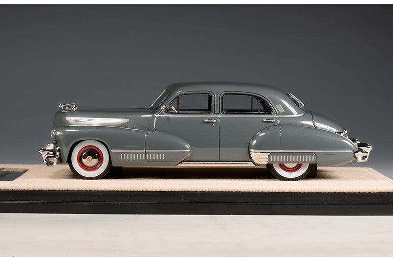 1942 Cadillac Sixty Special - grey 1:43