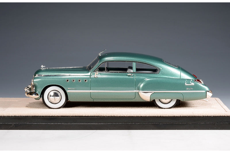 1949 Buick Roadmaster Sedanette -  Cirrus Green Metallic 1:43