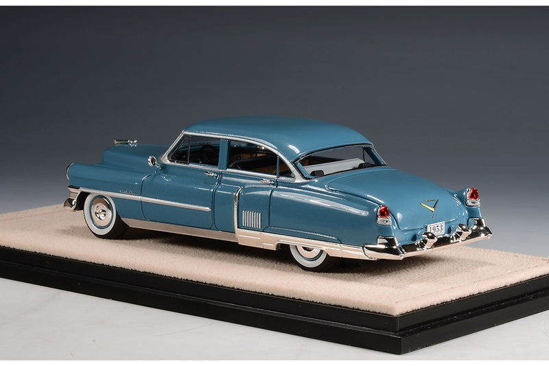 1953 Cadillac Fleetwood Sixty Special - Tunis blue met. 1:43