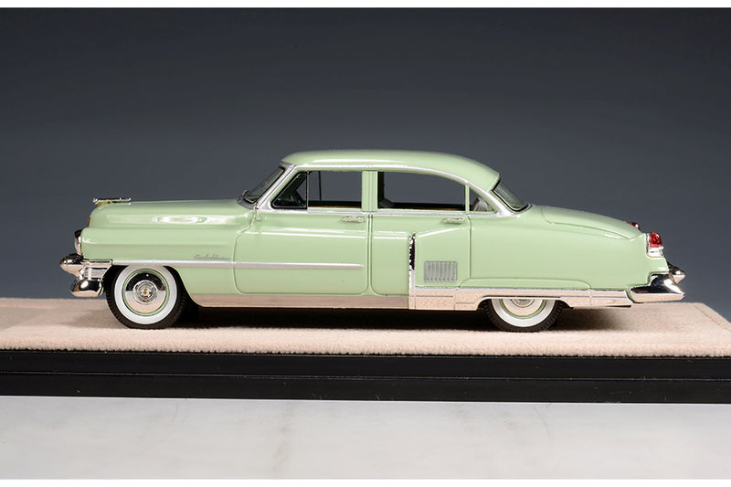 1953 Cadillac Fleetwood Sixty Special - gloss green 1:43