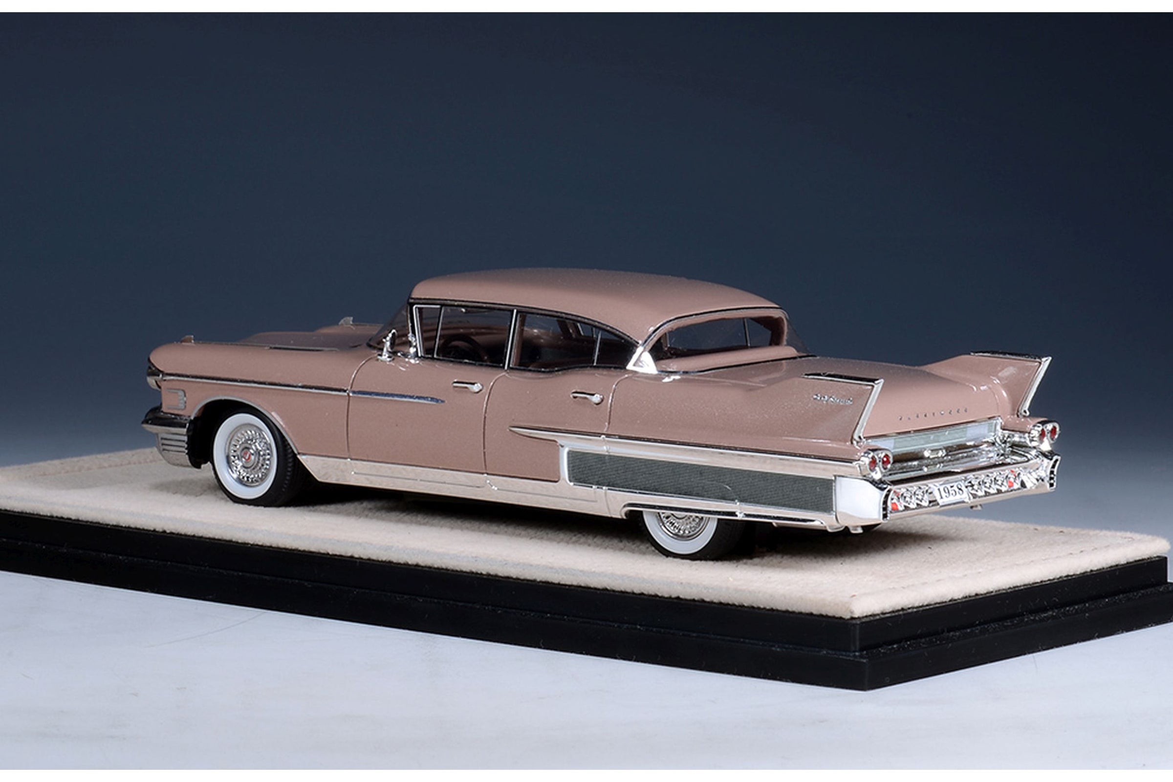 1958 Cadillac Fleetwood Sixty Special - Meridian Taupe 1:43