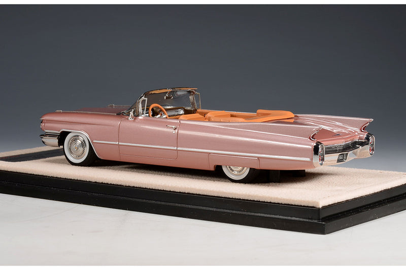 1960 Cadillac 62 Cabriolet (open roof) - persian sand poly 1:43