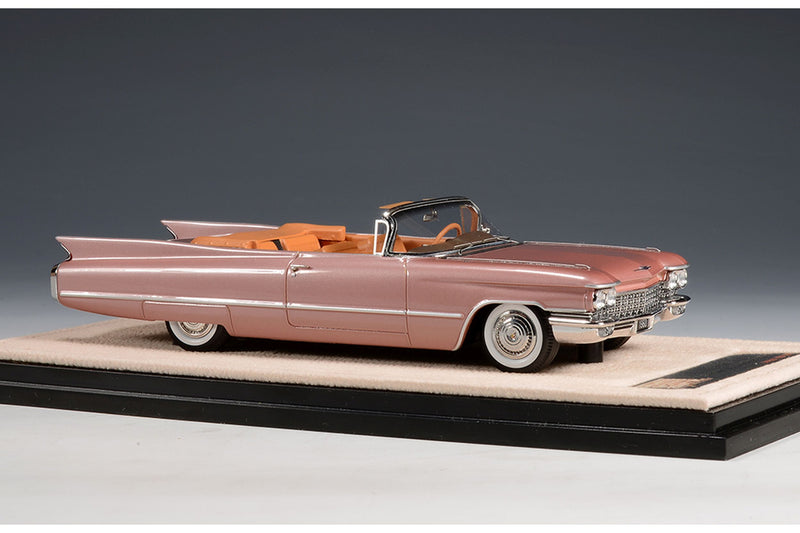 1960 Cadillac 62 Cabriolet (open roof) - persian sand poly 1:43